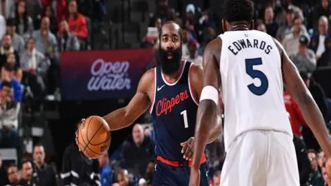 “C罗年度射手榜一骑绝尘，40球领先独领风骚！环球时报”