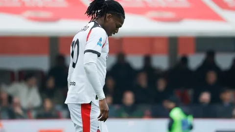 激战半场！诺丁汉森林1-0领先热刺，奥多伊一击制胜，悬念待续！